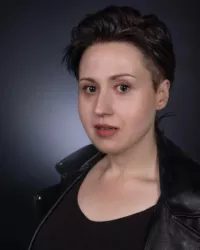 Inna Kustodovich Headshot